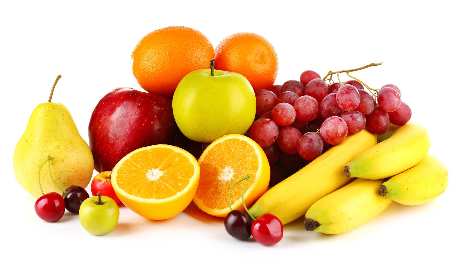 Schüssel voll mit Früchten