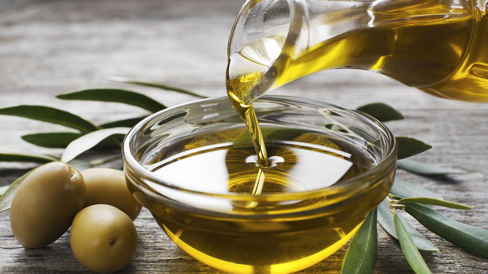 Olivenöl ist ein pflanzliches Öl