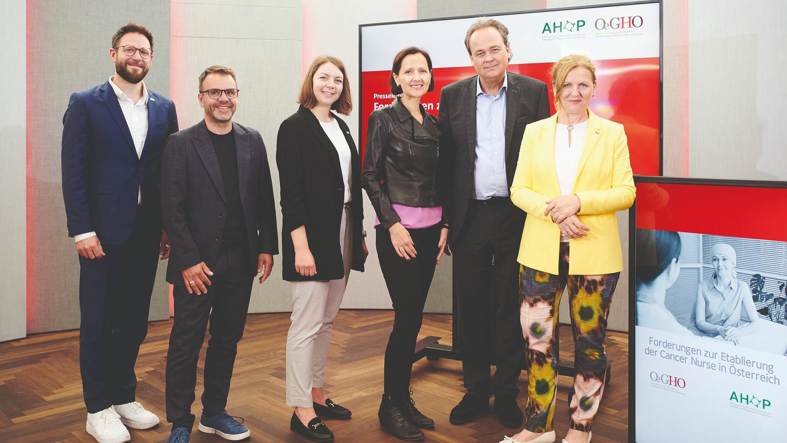 Expert:innen fordern, Cancer Nurses in Österreich zu etablieren Teilenehmer der Pressekonferenz