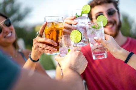 Wie viel Prozent der Österreicher:innen trinken in einem gesundheitsgefährdenden Ausmaß?